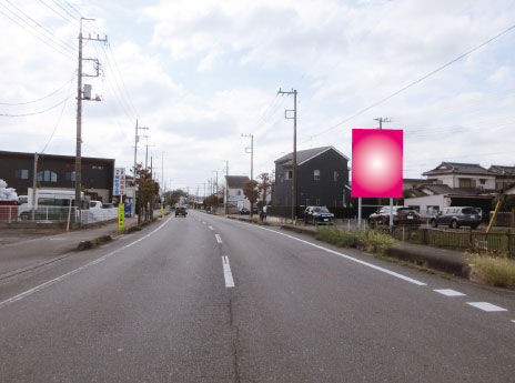 上尾市・県道51号線平方交差点手前 IDEMITSUニュー平方SS向かい