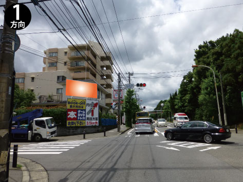 神奈川県藤沢市・円行（上河内交差点）