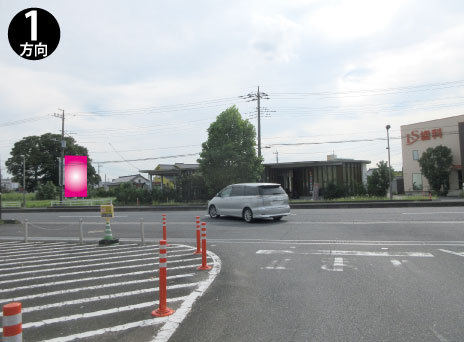 三郷市・新三郷コストコ・ららぽーと出入口前