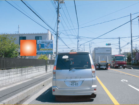 草加市・県道161号新栄町三丁目交差点
