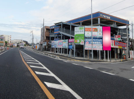 川口市・東川口駅前通り戸塚安行駅出入口