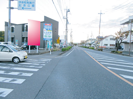 伊奈町・県道87号線羽貫駅手前 伊奈町・県道87号線羽貫駅手前