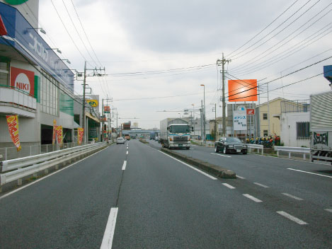 川越市・R16号関越川越インター出口付近(入間方面) 川越市・R16号関越川越インター出口付近(入間方面)