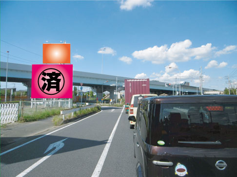 越谷市・下間久里交差点手前 越谷市・下間久里交差点手前