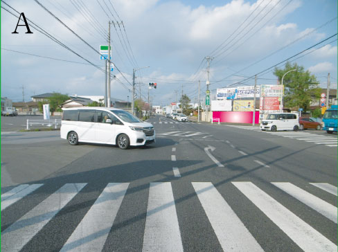 栃木県小山市・ 県道265号線神鳥谷ファミリーマート交差点