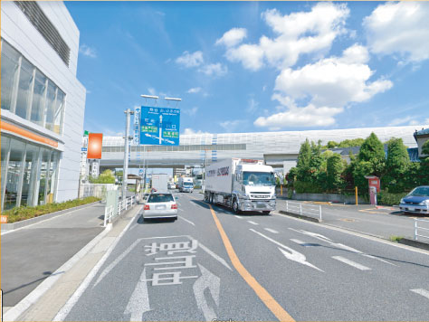 東川口けやき通り榎戸公園交差点