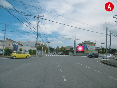 桶川市・上日出谷市役所旧分庁舎そば交差点