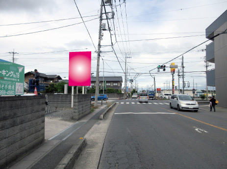 狭山市・水野（月見野）交差点手前（ヤオコー入曽店先）