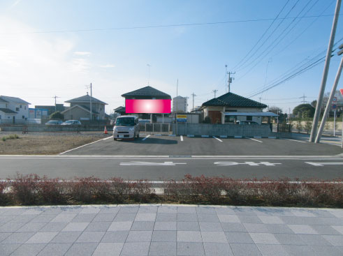 群馬県・館林駅正田醤油本社向かい