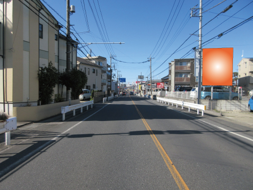 浦和区・産業道路上木崎4丁目交差点手前 浦和区・産業道路上木崎4丁目交差点手前