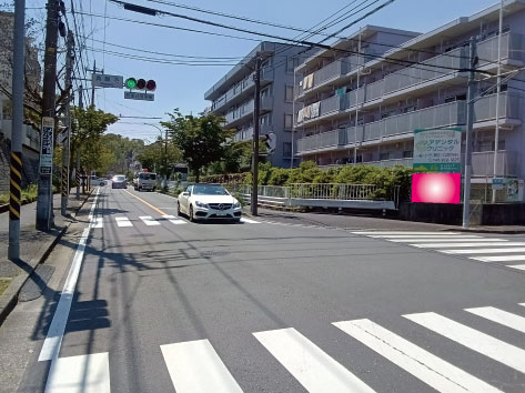 神奈川県横浜市青葉区・元石川町　満願寺交差点